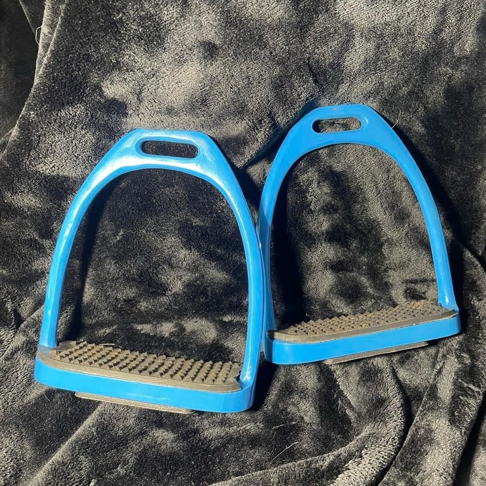 4.75” Waldhausen Stirrups